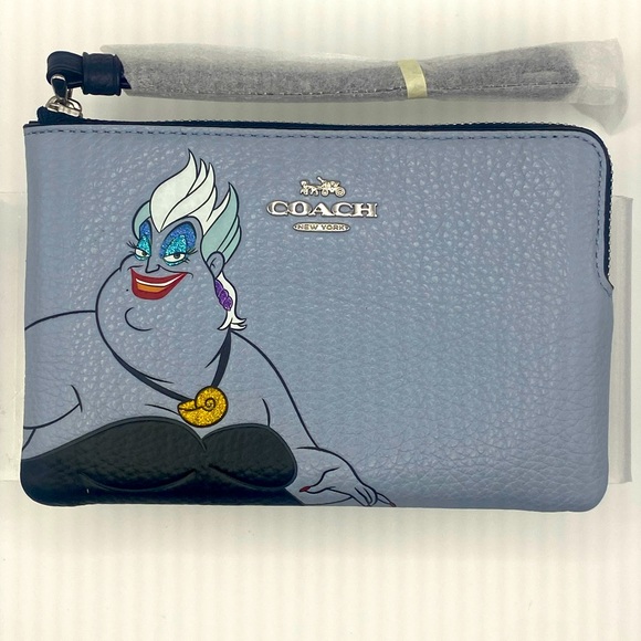 Limited Edition Disney X Coach Corner Zip Wristlet Bundle - Picture 3 of 5